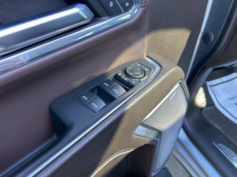 Used 2024 GMC Sierra 2500 Denali w/ Technology Package image 25