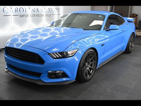 Used 2017 Ford Mustang GT w/ GT Performance Package RWD image 1