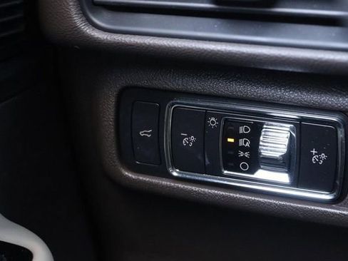 Used 2022 Lincoln Corsair AWD w/ Premium Package image 22