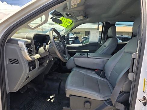 Used 2023 Ford F250 XL AWD/4WD image 10