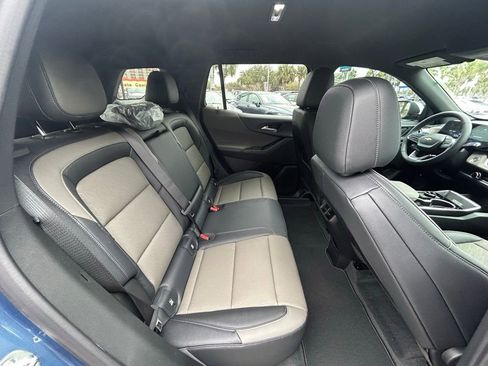 New 2026 Chevrolet Equinox LT w/ Convenience Package II FWD image 22