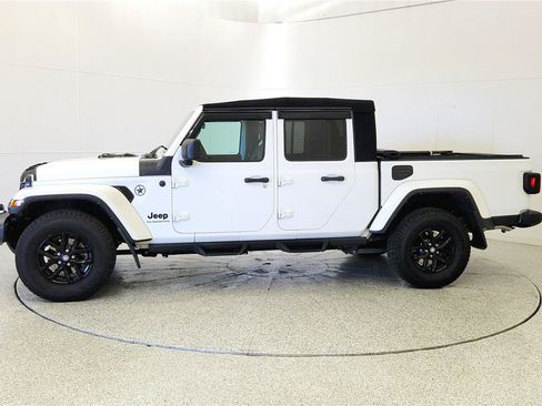 Used 2022 Jeep Gladiator Sport AWD/4WD image 4