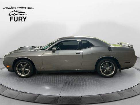 Used 2014 Dodge Challenger R/T Plus RWD image 6