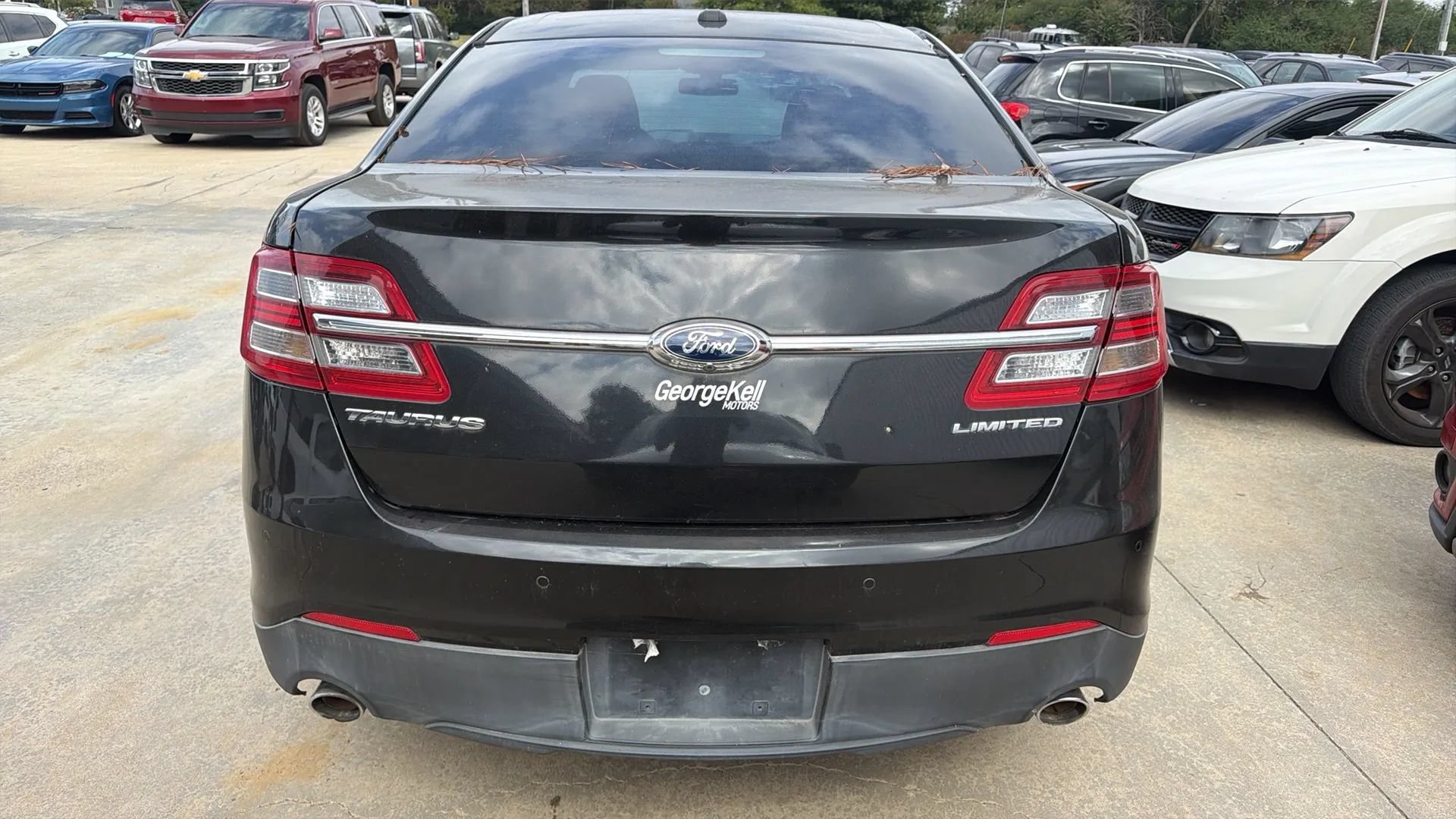 Used 2015 Ford Taurus Limited FWD image 5