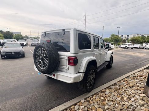 Used 2024 Jeep Wrangler High Altitude AWD/4WD image 6