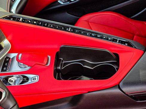 Used 2024 Chevrolet Corvette Stingray Preferred Conv image 43