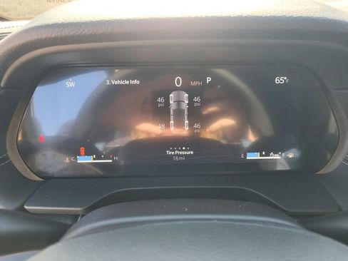 New 2025 Jeep Grand Cherokee Laredo w/ MOPAR Finishing Package RWD image 31