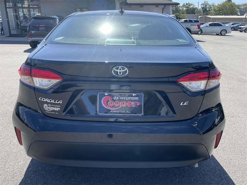 Used 2024 Toyota Corolla LE image 3