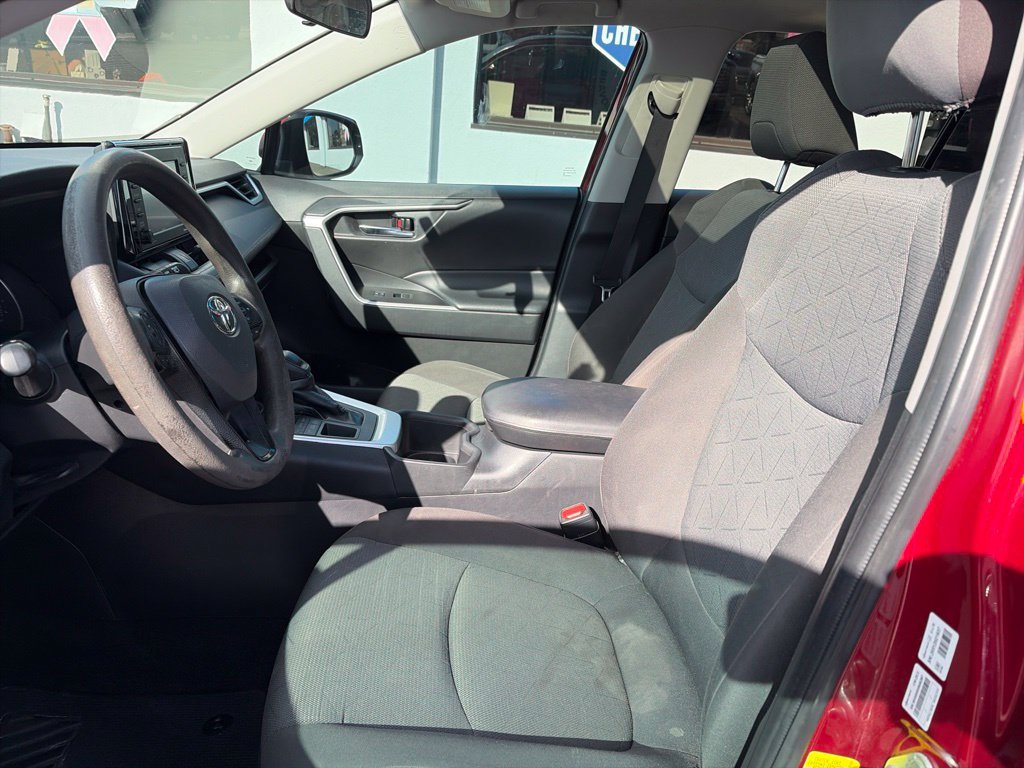 Used 2022 Toyota RAV4 XLE w/ Convenience Package AWD/4WD image 12