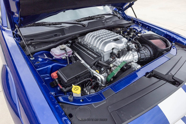 Used 2022 Dodge Challenger SRT Hellcat RWD image 16