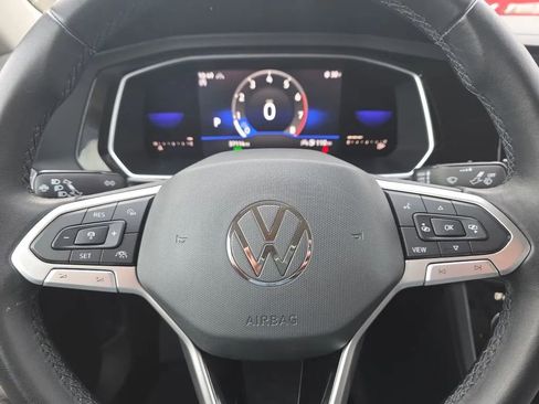 Used 2022 Volkswagen Jetta SE image 15