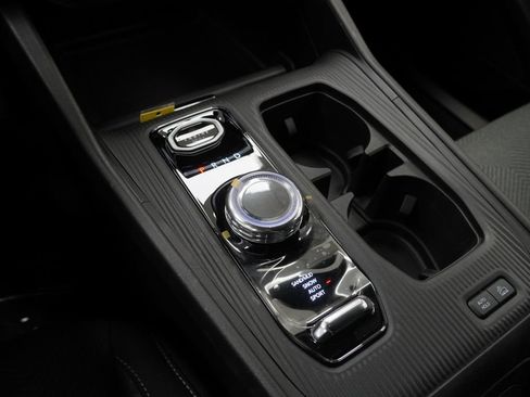 New 2026 Jeep Cherokee Laredo image 24