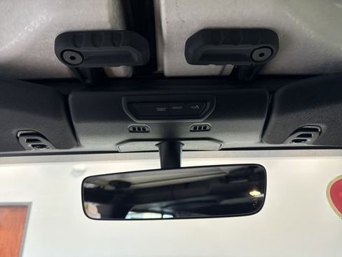 Used 2021 Jeep Wrangler Unlimited Sahara image 34