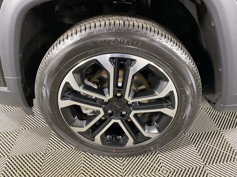 Used 2022 Jeep Compass Limited image 13