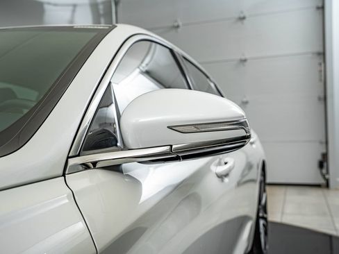 Used 2022 Genesis G70 3.3T AWD/4WD image 9