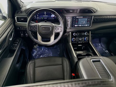 Used 2023 GMC Yukon Denali w/ Denali Reserve Package AWD/4WD image 17