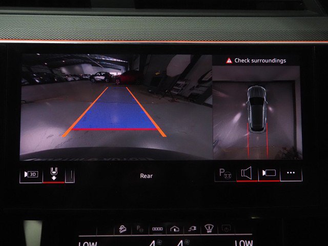 Used 2024 Audi Q8 e-tron Prestige AWD/4WD image 30