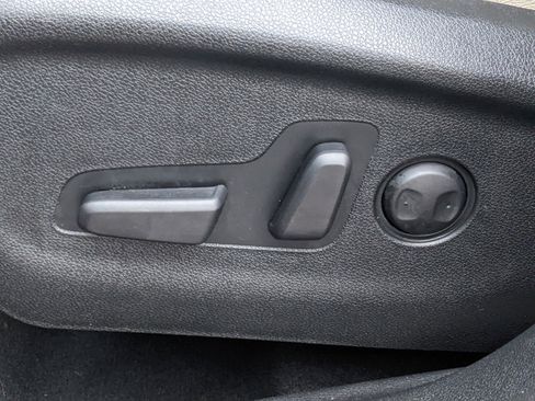 Used 2020 Kia Sorento EX image 19