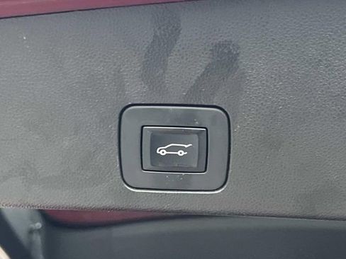 Used 2023 Buick Encore GX Select w/ Sport Touring Package image 13