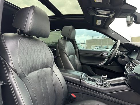 Used 2020 BMW X6 M50i w/ Executive Package AWD/4WD image 26