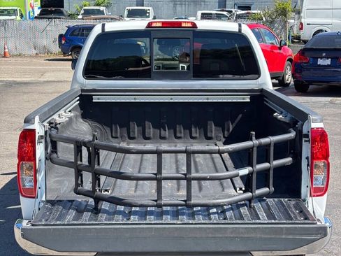 Used 2016 Nissan Frontier SV w/ SV Value Truck Package RWD image 13