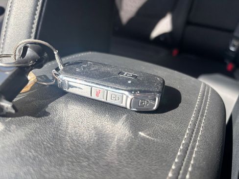 Used 2025 Kia Seltos S image 22