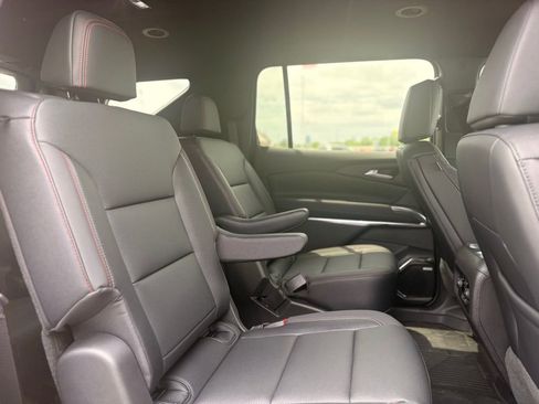 New 2026 Chevrolet Traverse Z71 w/ Enhanced Driving Package AWD/4WD image 15