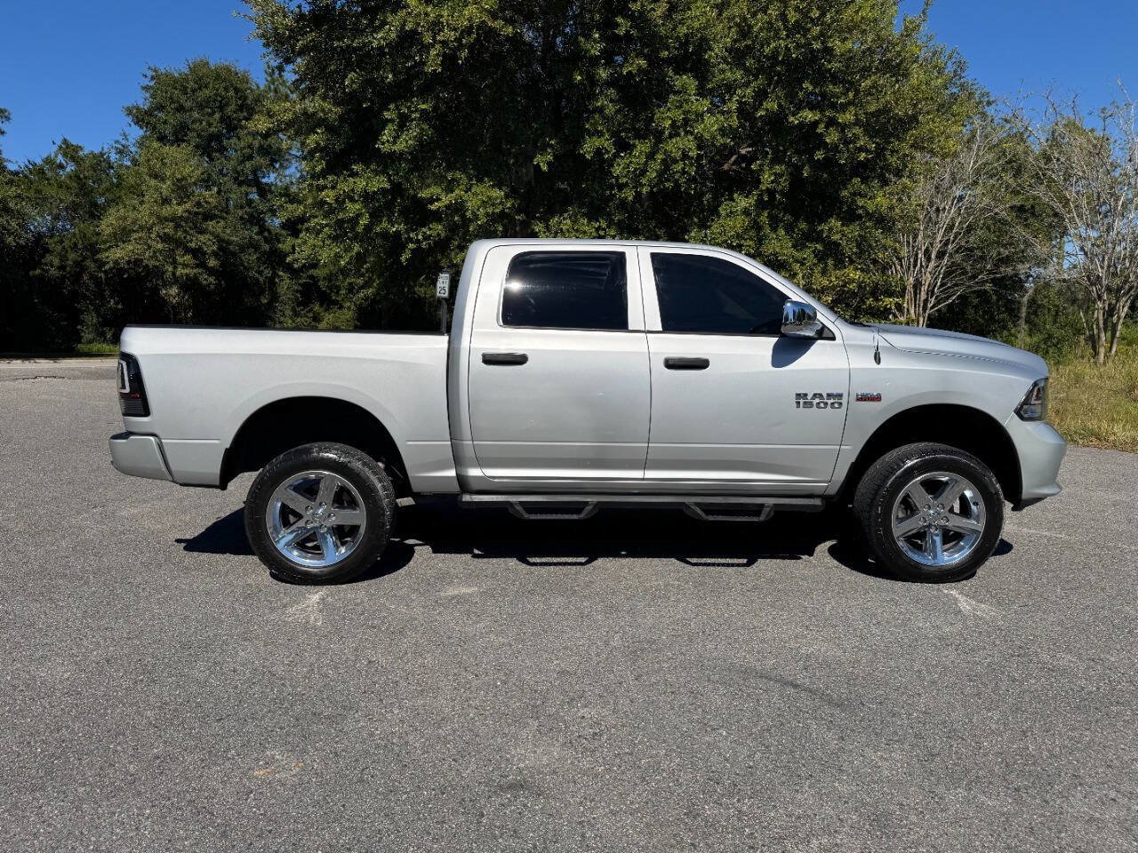 Used 2016 RAM 1500 Express w/ Popular Equipment Group AWD/4WD image 7