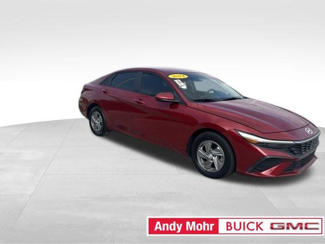 Used 2024 Hyundai Elantra SE FWD image 3