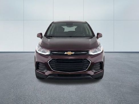 Used 2020 Chevrolet Trax LS w/ Tint and Cruise Package AWD/4WD image 6