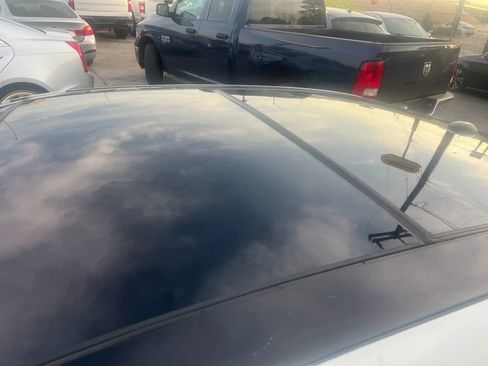 Used 2017 Nissan Maxima 3.5 SL image 11