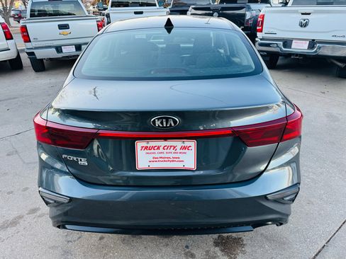 Used 2021 Kia Forte Sedan image 4