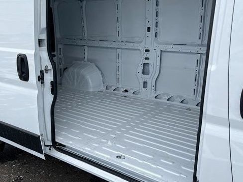 New 2026 RAM ProMaster 3500 w/ Convenience Group FWD image 5