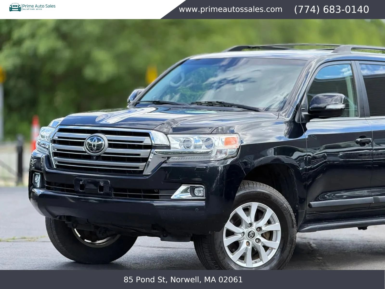 Used 2016 Toyota Land Cruiser w/ Four Season Floor Mat Package AWD/4WD image 5