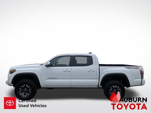 Certified 2020 Toyota Tacoma TRD Off-Road w/ TRD Premium Off Road Package AWD/4WD image 5