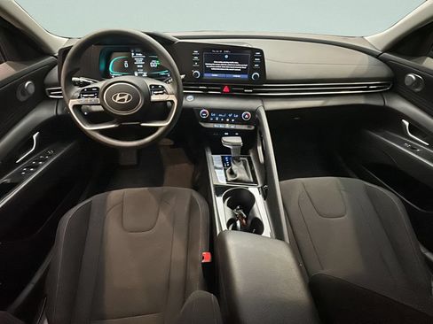 Certified 2025 Hyundai Elantra Hybrid FWD image 20