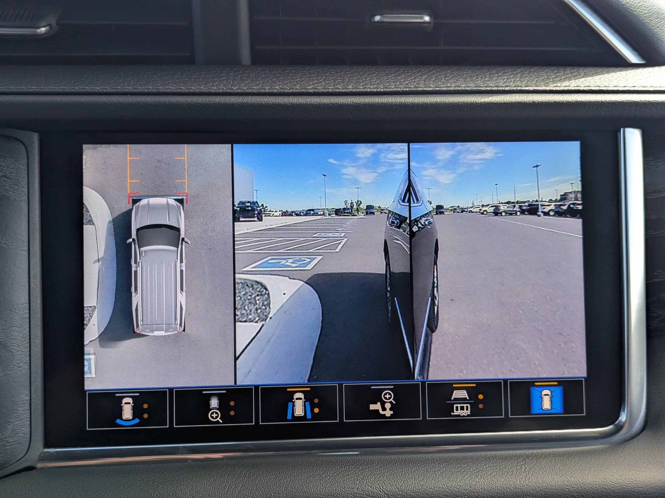 Certified 2021 GMC Yukon Denali AWD/4WD image 26