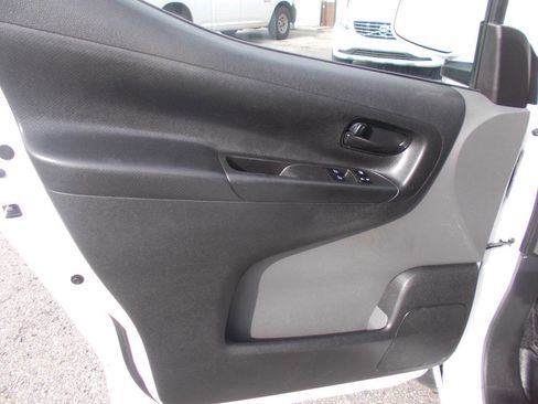 Used 2020 Nissan NV200 SV image 13