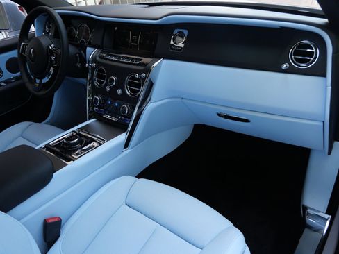 Certified 2024 Rolls-Royce Cullinan AWD/4WD image 18