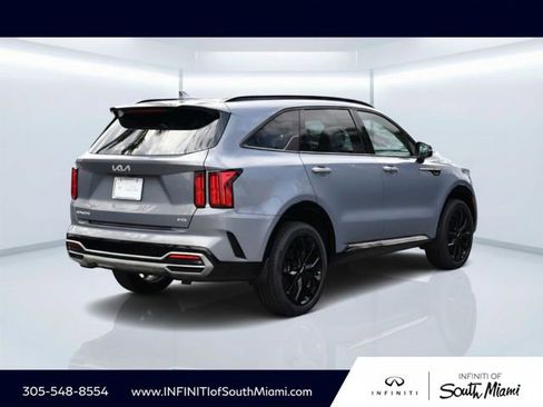Used 2023 Kia Sorento SX AWD/4WD image 4