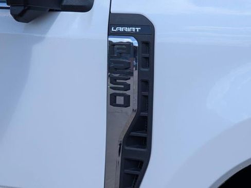 New 2026 Ford F250 Lariat w/ Lariat Premium Package image 10