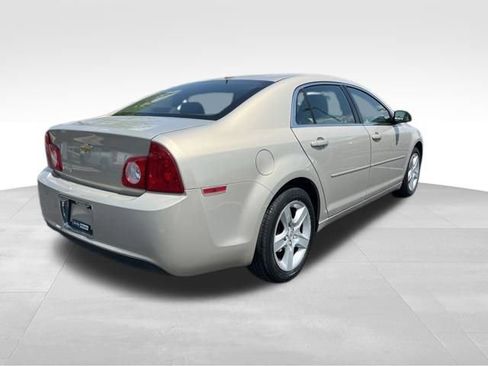 Used 2010 Chevrolet Malibu LS FWD image 7