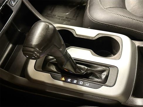 Used 2018 Chevrolet Colorado LT w/ Luxury Package, Chrome image 19