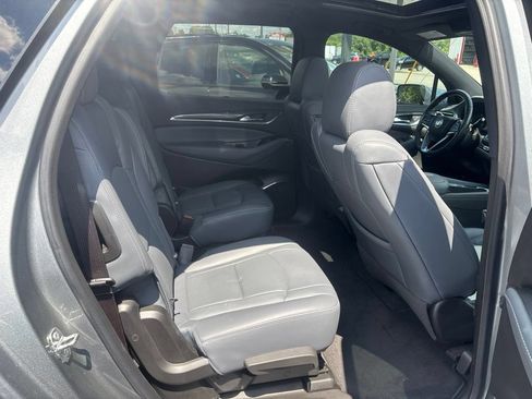 Used 2023 Buick Enclave Essence w/ Experience Buick Package AWD/4WD image 9