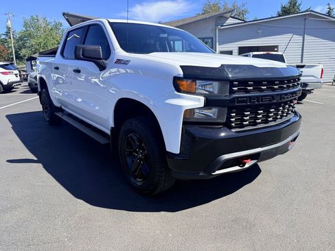 Used 2019 Chevrolet Silverado 1500 Custom Trail Boss AWD/4WD image 7