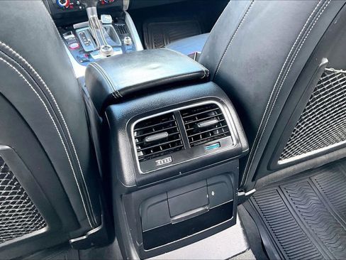 Used 2015 Audi SQ5 Prestige image 10