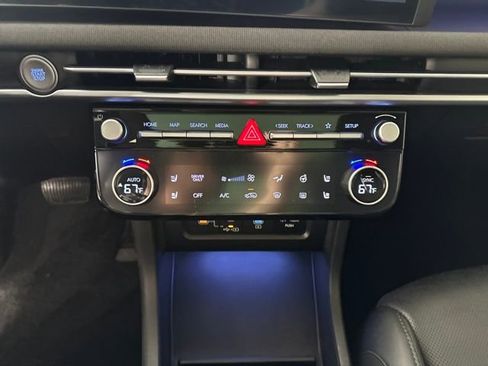 Used 2025 Hyundai Tucson Limited image 23