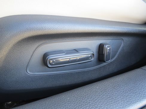 Used 2024 Honda Civic EX-L image 14