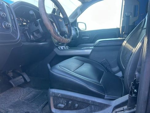 Used 2016 Chevrolet Silverado 1500 LTZ Z71 w/ LTZ Plus Package image 11