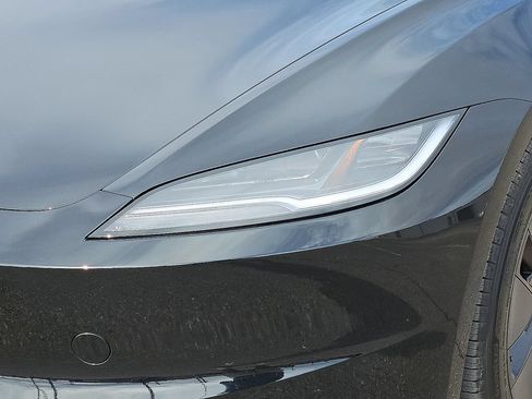 Used 2025 Tesla Model 3 Long Range AWD/4WD image 8